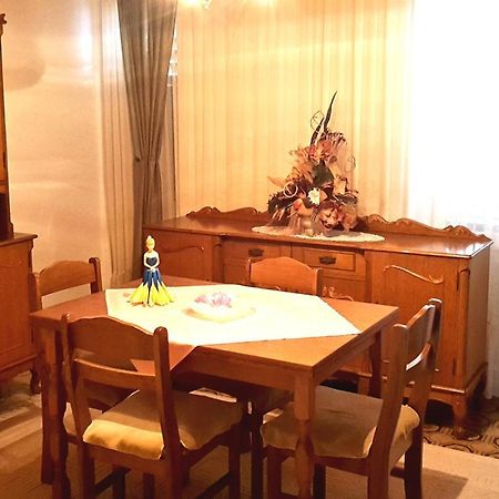 Guest House Fenix Brela Ruang foto