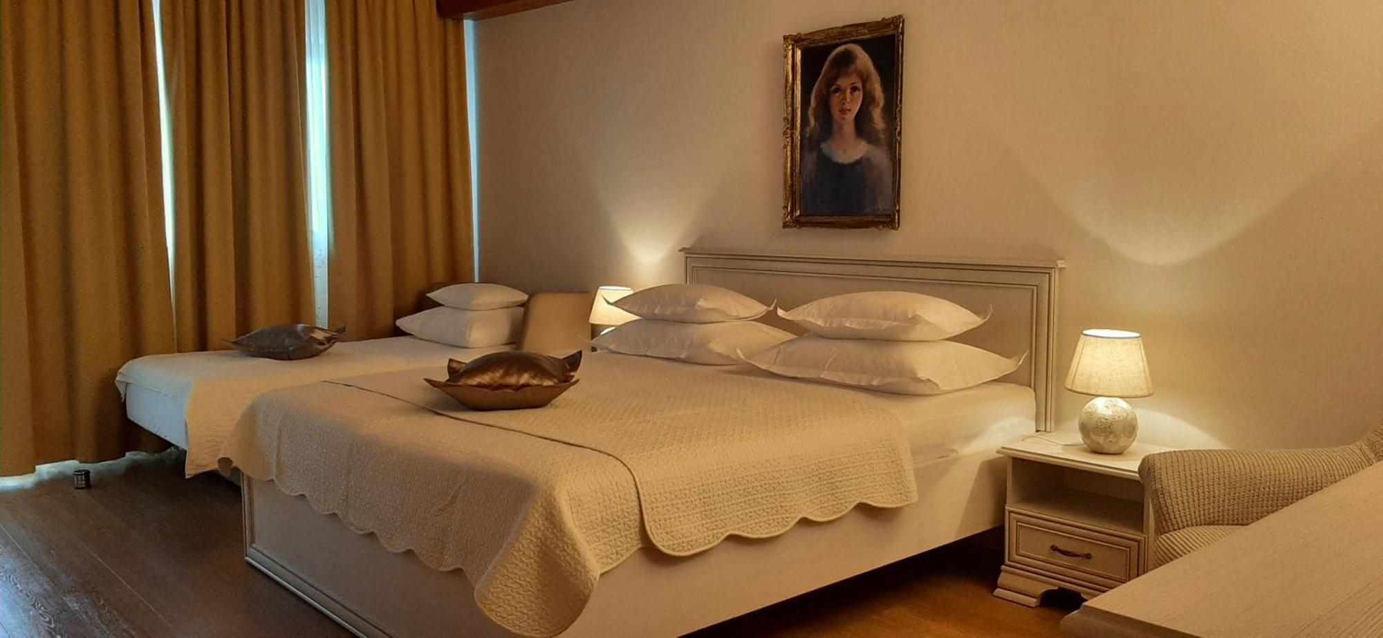 Guest House Fenix Brela Ruang foto