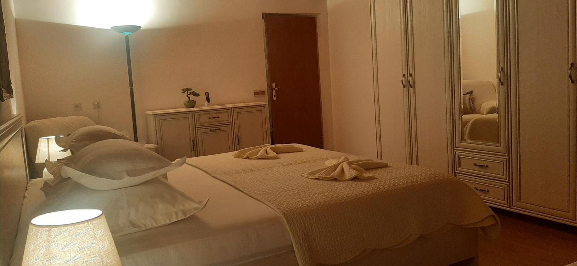 Guest House Fenix Brela Ruang foto