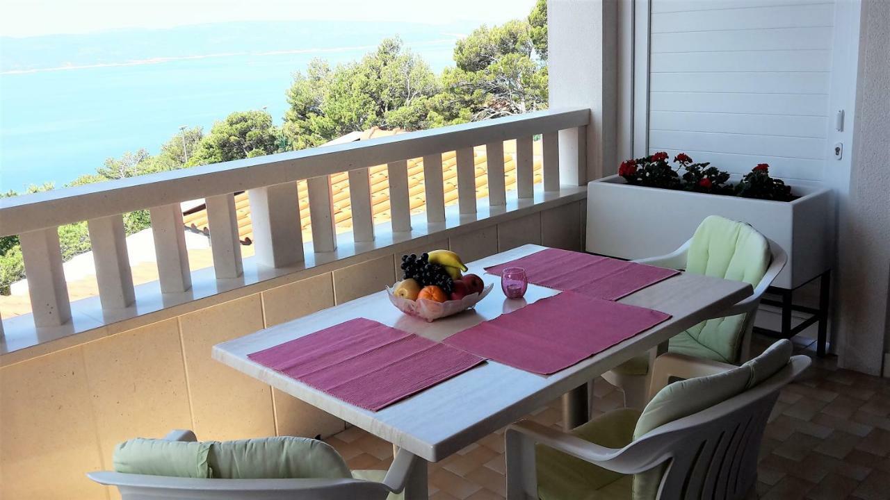 Guest House Fenix Brela Bagian luar foto